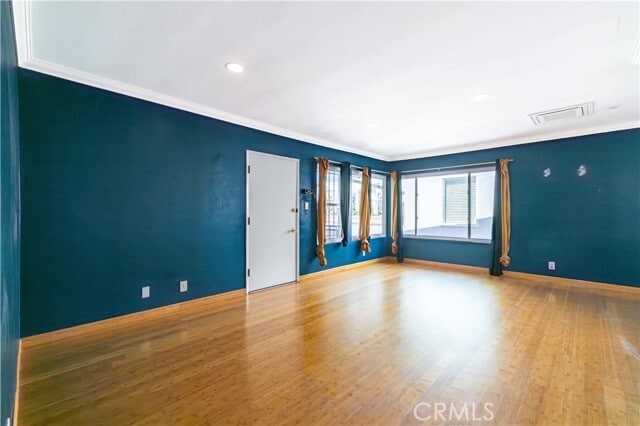 Photo - 1227 E 1st St