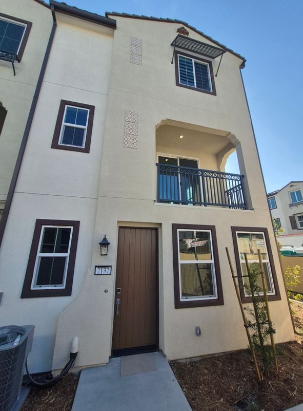 Photo - 2137 Cumberland