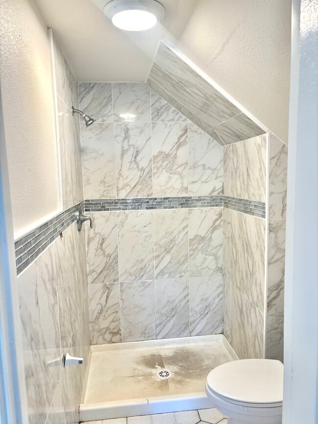 Photo - 4059 Brighton Ave