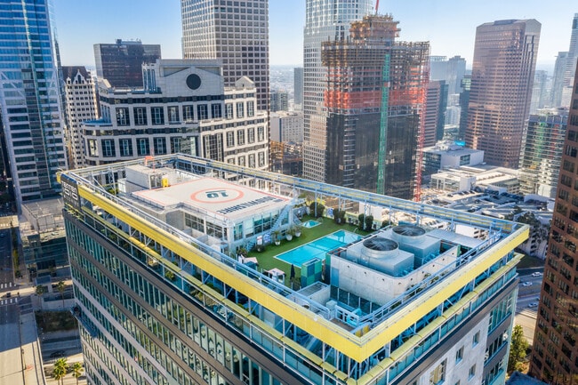 Photo - TENTEN WILSHIRE