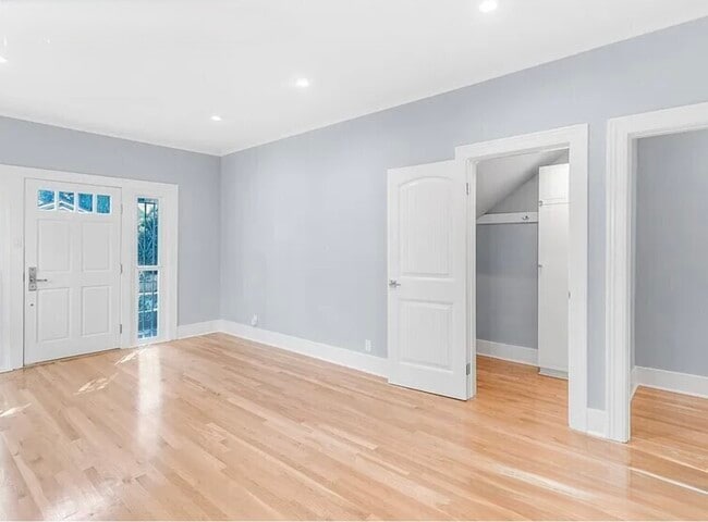Photo - 549 N Windsor Blvd Unit 549 N. Windsor Blvd