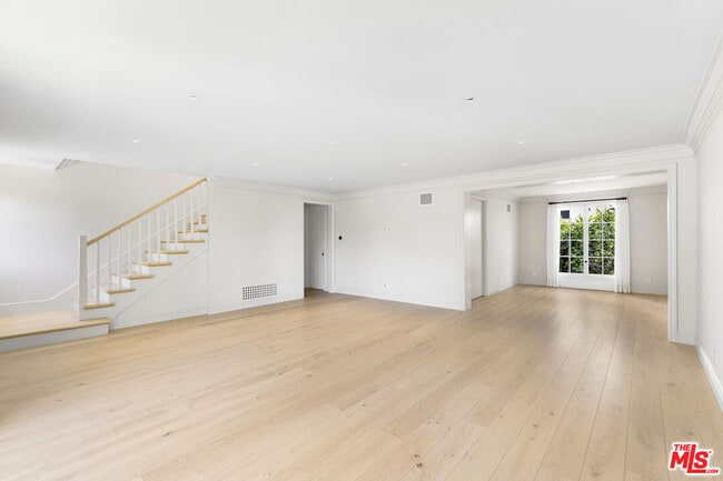 Photo - 152 S Camden Dr