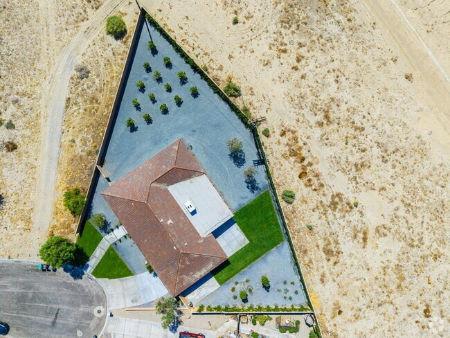Building Photo - 79869 Hummingbird Ln Rental