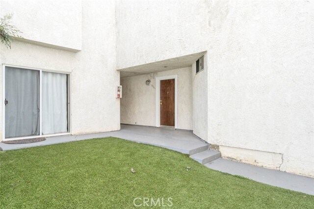 Photo - 14948 Moorpark St