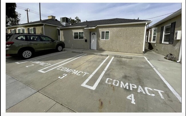 Photo - 1004 W Clark Ave