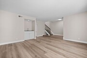 Photo - Large Modern Renovated 3 Bedroom 2.5 Bath ... Townhome