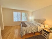 Light and Bright - 1320 S Beverly Glen Blvd Apartments Unit 1320