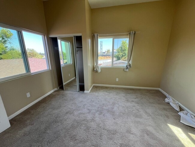 Photo - 5432 Mary Lane Dr