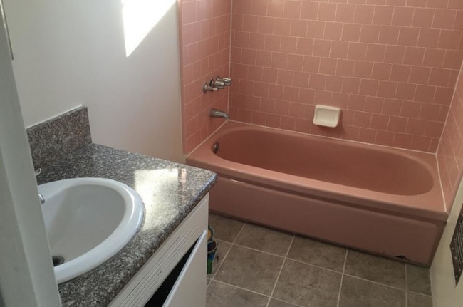 Photo - 8343 Amigo Ave