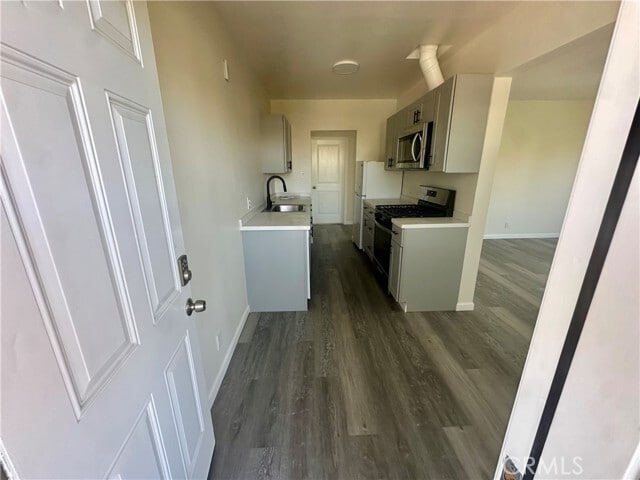 Building Photo - 6324 Franklin Ave