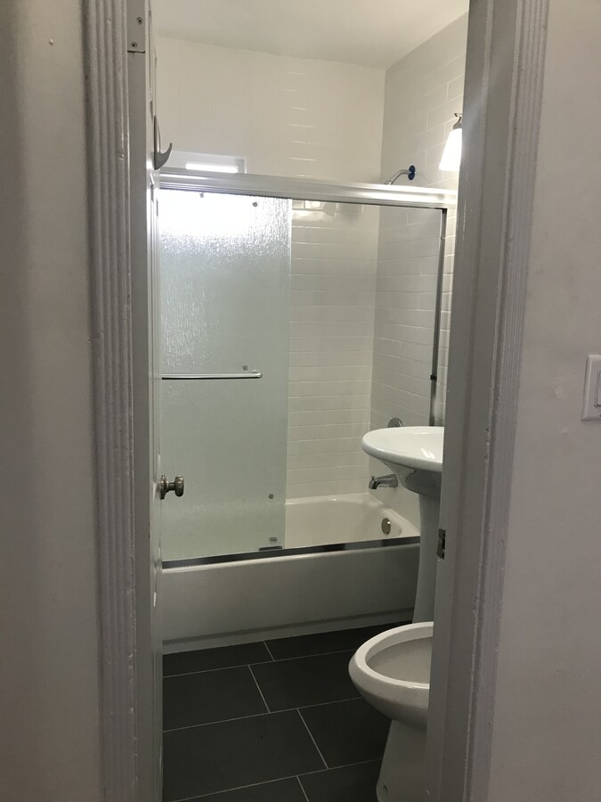 New Bathroom - 905 Sartori Ave Unit B