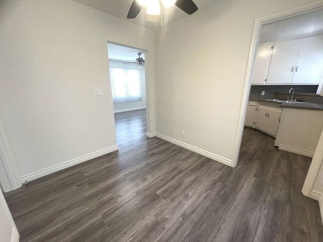 Photo - 3757 S Bentley Ave Unit 3759