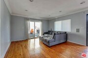 Photo - 5722 Woodman Ave Unit 4