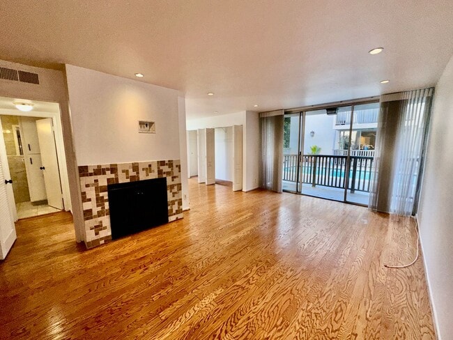 Photo - 1134 Alta Loma Rd