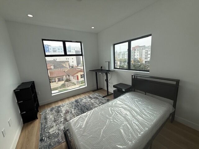 Building Photo - 1200 W 37th Dr Unit Room 5