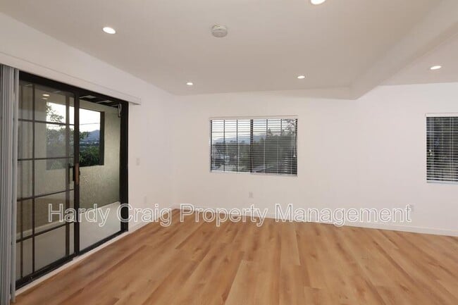 Photo - 2236 Glendale Blvd