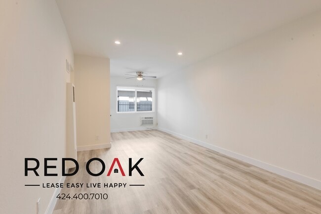 Photo - 14766 Delano St Unit 7