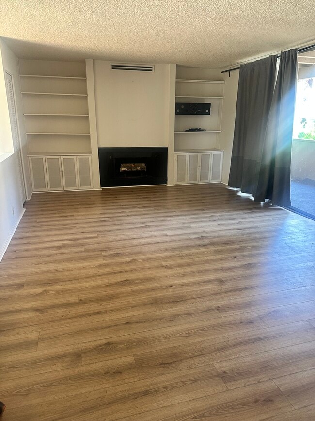 Building Photo - 4861 Collwood Blvd Unit B