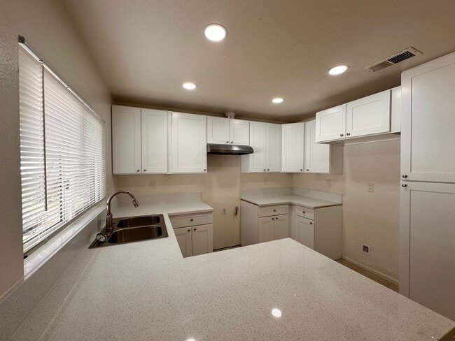 Photo - 2bd/2ba Home - Village Lakes Community