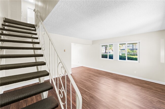 Photo - 12011 Bailey St Unit 1