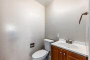 2BR, 2BA - 900SF - Primary Bathroom - 2841 Montrose Ave