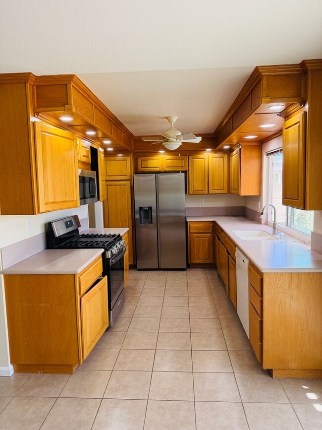Photo - 10536 Perch Ave