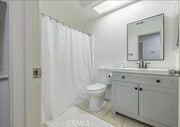 Photo - 37526 Rose St
