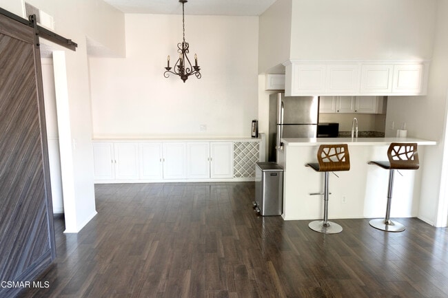 Building Photo - 12601 Van Nuys Blvd Rental