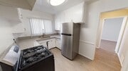 Photo - FREE RENT! BEAUTIFUL 2 BDRM / 1 BATH APT. ...