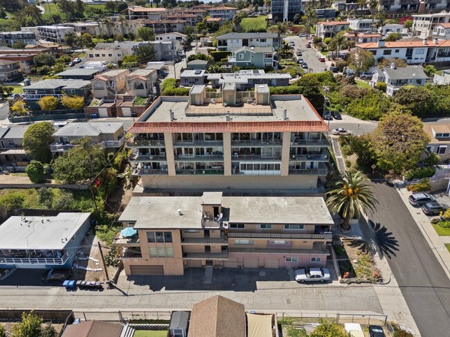 Photo - 2910 S Peck Ave Condo