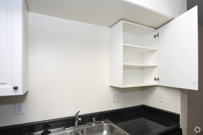 3 BR, 2.5 BA - TH - Vintara Apartments