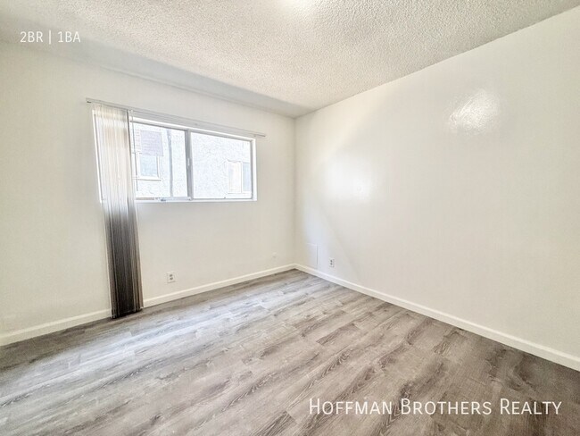 Photo - 4702 W 17th St Unit 1