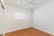 Photo - PERFECTLY LOCATED 2 BD / 1 BA UPSTAIRS APA... Unit 3876.5 Haines Street