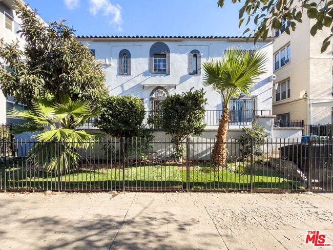 Building Photo - 504 S Rampart Blvd Unit 20