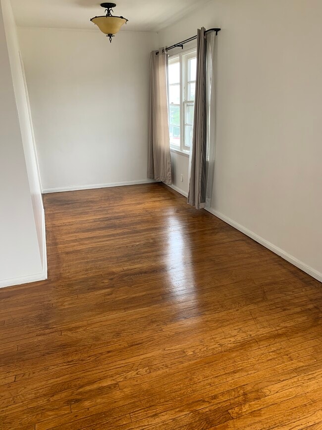 Photo - 1908 20th St Unit B