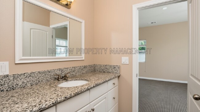 Photo - 1327 Holly Ave