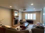 Photo - 1720-1722 Harriman Ln House