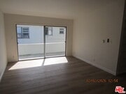 Photo - 811 S Wilton Pl