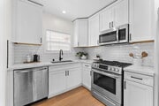 Photo - 2556 B St
