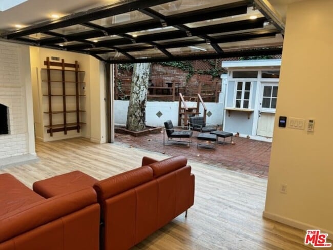 Photo - 1636 N Beverly Glen Blvd House