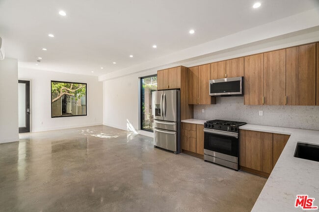 Photo - 3909 W Exposition Blvd