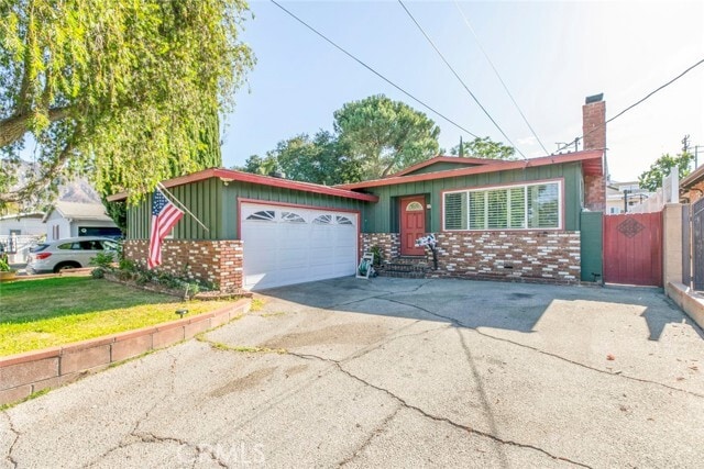 Photo - 10706 Rhodesia Ave House