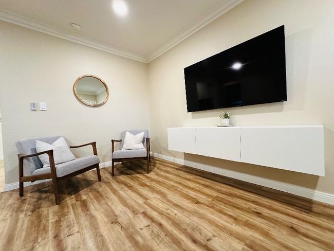 Photo - 1647 N Lake Ave Unit A