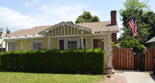 Front view - 140 S Craig Ave Unit Craig Ave.