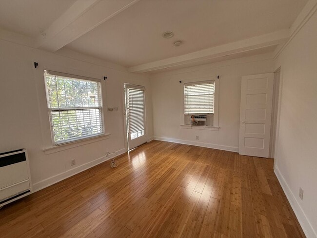 Photo - 6028 Eleanor Ave Unit 6028 #1/2