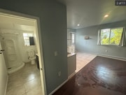 Photo - 2307 W 74th St