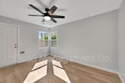 Photo - 2176 Bacon St