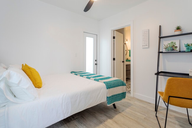 Photo - 333 N Alexandria Ave Unit 333.5