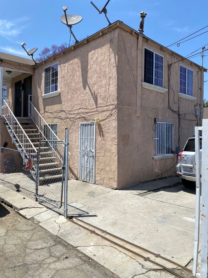 Photo - 11824 2nd Ave Apartment Unit A
