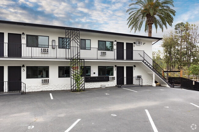 1717-1725 Park Ave - Echo Lake Apartments